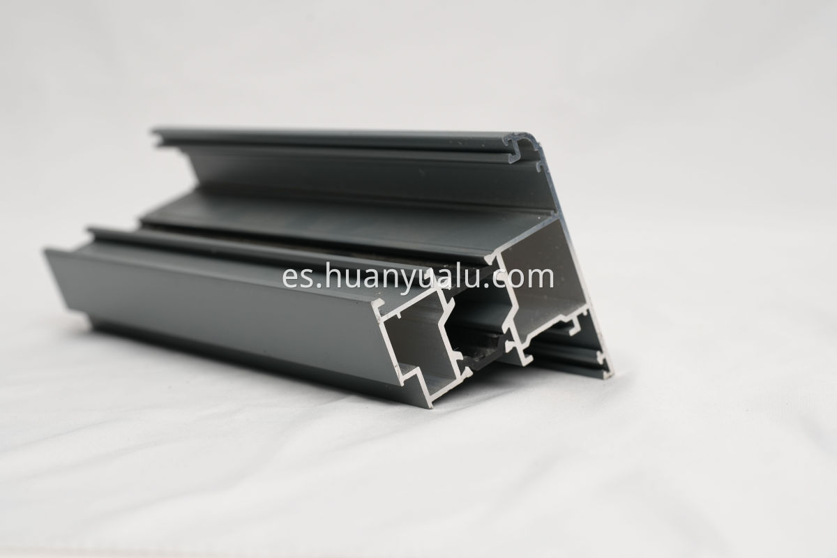 Thermal insulation profiles